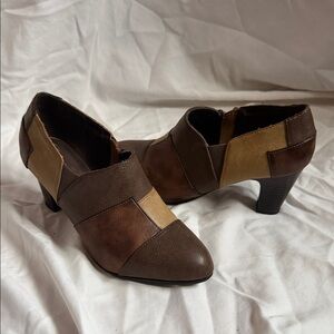 New York Transit Brown and Tan Heeled Boots